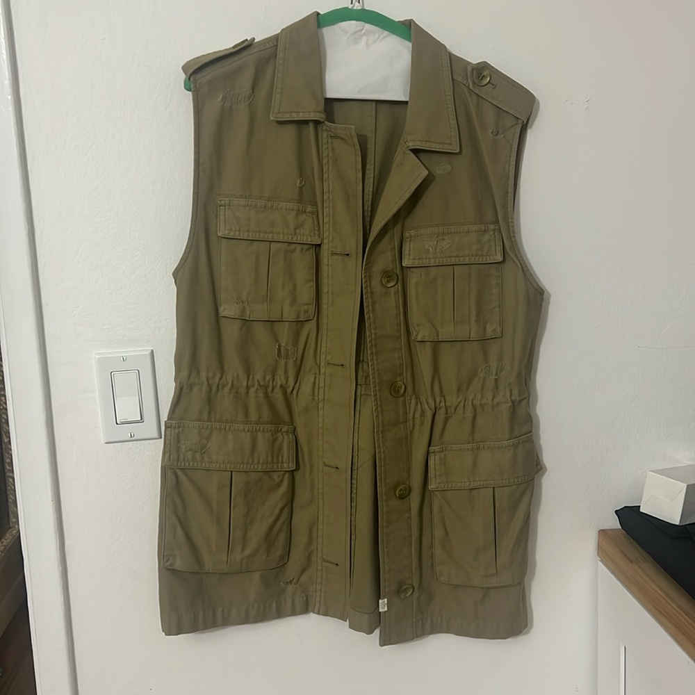 Distressed women’s vest